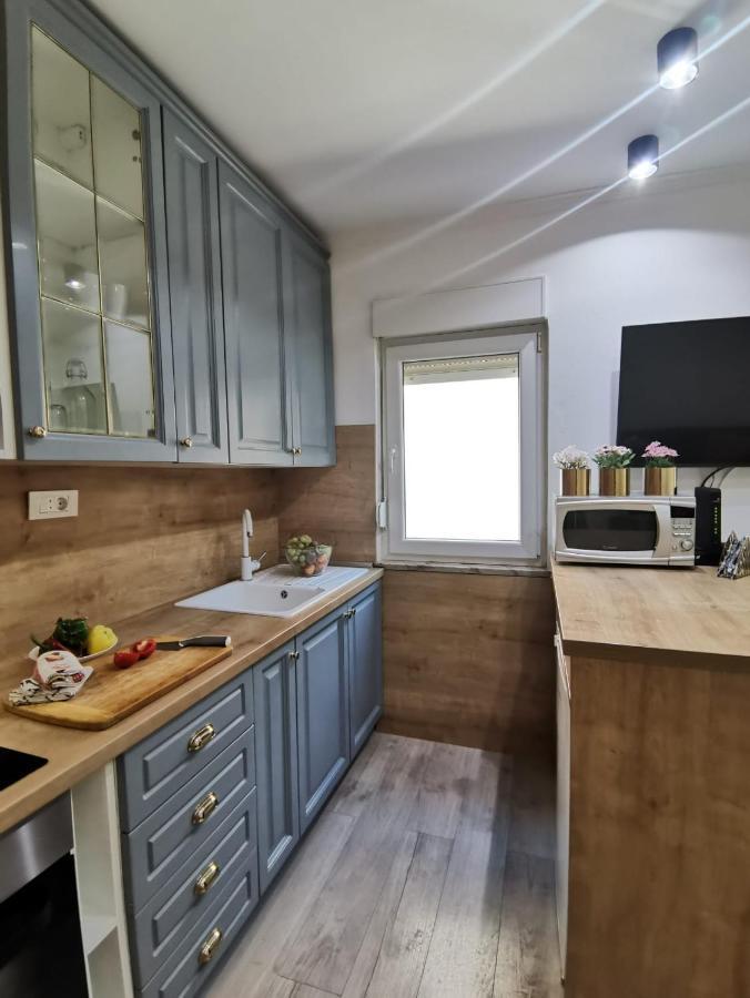 Apartments Milaroza Zadar Bagian luar foto
